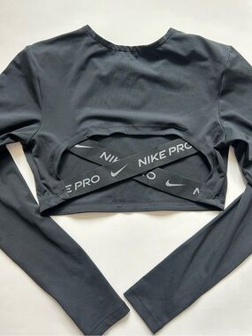 Nike Pro Black Cutout Crop Top NWOT M